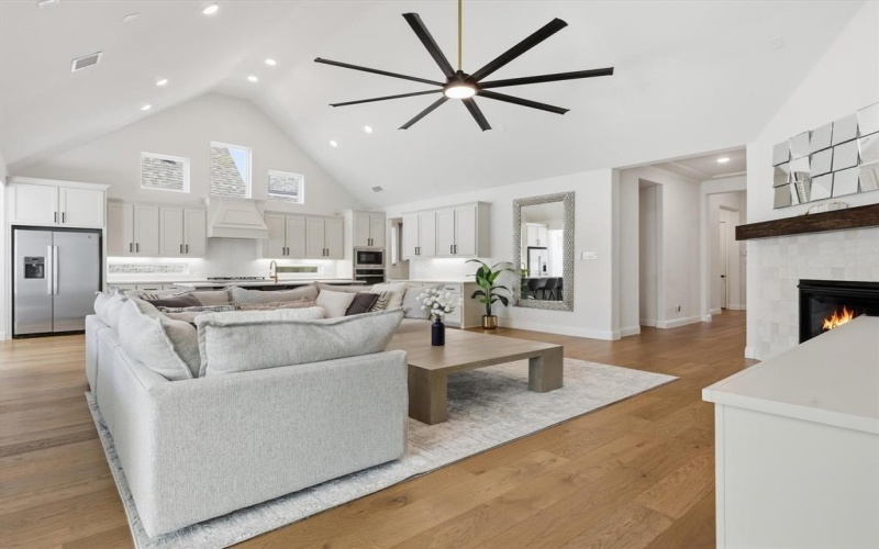 2209 Clairmount Drive, Rockwall, TX 75087, 4 Habitaciones Habitaciones , ,3 BañosBaños,Residential,En Venta,2209 Clairmount Drive,0,21106840