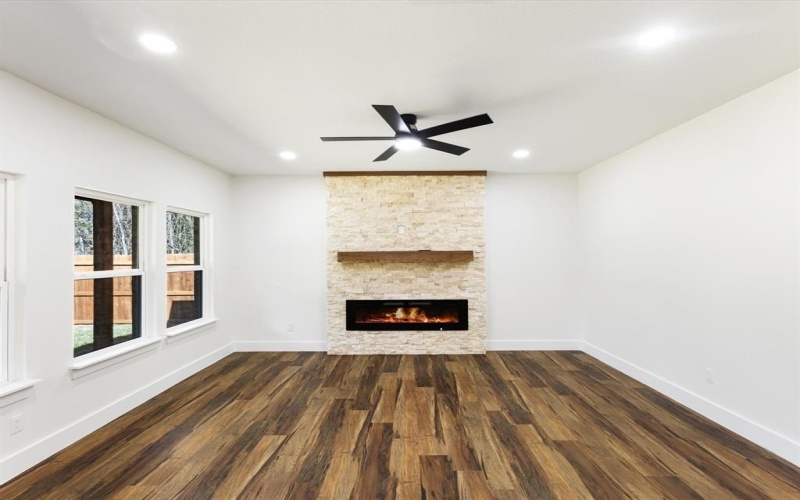 105 Oakwood Drive, Trinidad, TX 75163, 3 Habitaciones Habitaciones , ,2 BañosBaños,Residential,En Venta,105 Oakwood Drive,0,21111413