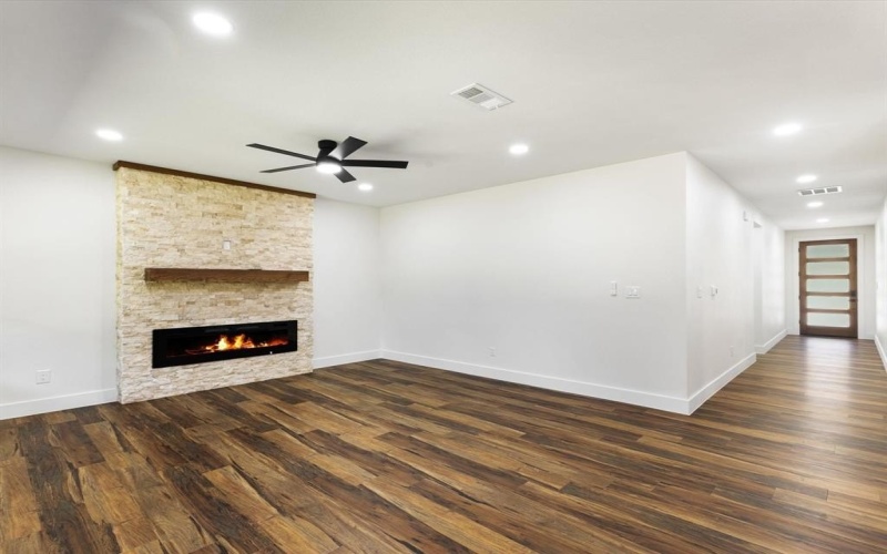 105 Oakwood Drive, Trinidad, TX 75163, 3 Habitaciones Habitaciones , ,2 BañosBaños,Residential,En Venta,105 Oakwood Drive,0,21111413