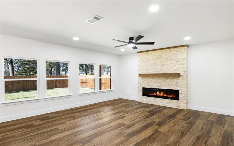 105 Oakwood Drive, Trinidad, TX 75163, 3 Habitaciones Habitaciones , ,2 BañosBaños,Residential,En Venta,105 Oakwood Drive,0,21111413