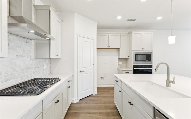 1217 Corleone Lane, Celina, TX 75009, 4 Bedrooms Bedrooms, ,3 BathroomsBathrooms,Residential,For Sale,1217 Corleone Lane,0,21111418