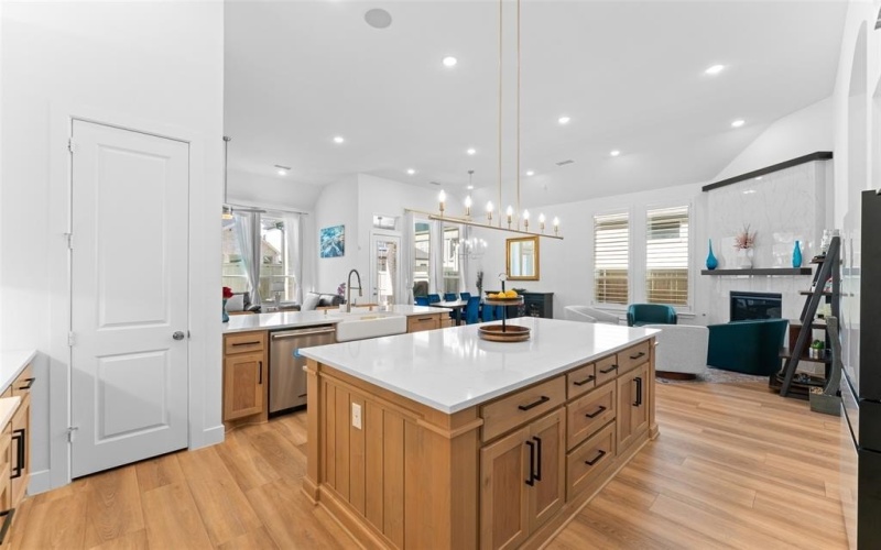 216 Shetland Lane, Northlake, TX 76247, 4 Bedrooms Bedrooms, ,5 BathroomsBathrooms,Residential,For Sale,216 Shetland Lane,0,21111434