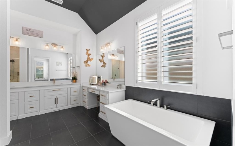 216 Shetland Lane, Northlake, TX 76247, 4 Bedrooms Bedrooms, ,5 BathroomsBathrooms,Residential,For Sale,216 Shetland Lane,0,21111434