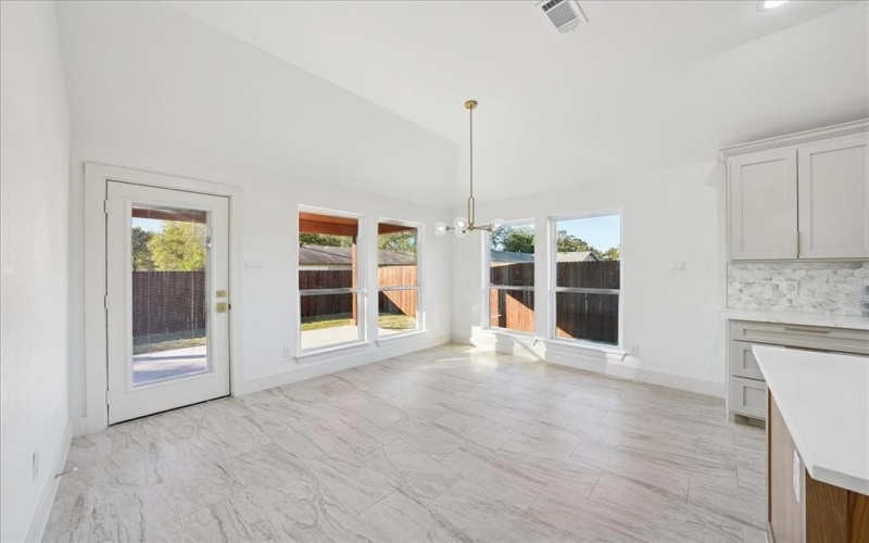 8321 raymond Avenue, White Settlement, TX 76108, 3 Bedrooms Bedrooms, ,2 BathroomsBathrooms,Residential,For Sale,8321 raymond Avenue,0,21111526