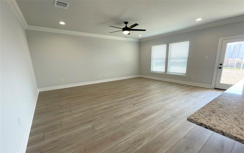 761 Venecia Drive, Bossier City, LA 71111, 3 Bedrooms Bedrooms, ,2 BathroomsBathrooms,Residential,For Sale,761 Venecia Drive,0,21111784