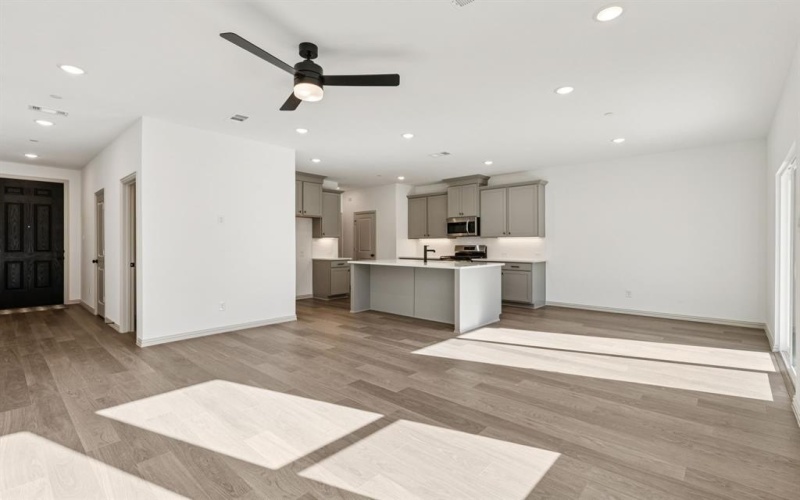 1379 Hill Country Place, Celina, TX 75009, 3 Habitaciones Habitaciones , ,2 BañosBaños,Residential,En Venta,1379 Hill Country Place,0,21112095