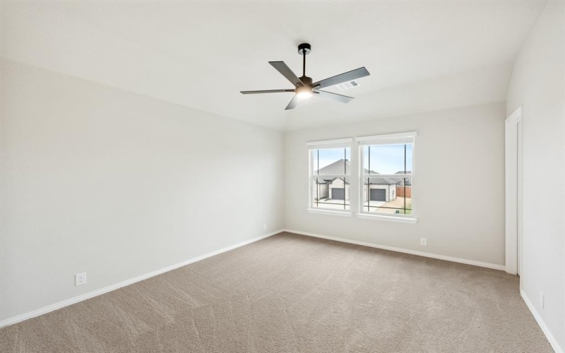 4021 Eagles Bluff Road, Midlothian, TX 76065, 5 Bedrooms Bedrooms, ,5 BathroomsBathrooms,Residential,For Sale,4021 Eagles Bluff Road,0,21112418