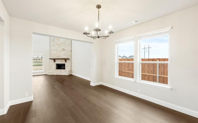 4021 Eagles Bluff Road, Midlothian, TX 76065, 5 Bedrooms Bedrooms, ,5 BathroomsBathrooms,Residential,For Sale,4021 Eagles Bluff Road,0,21112418