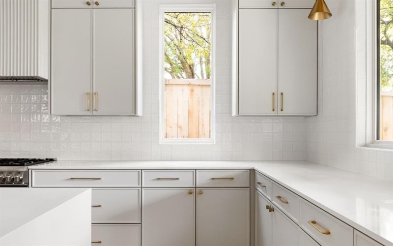 8926 San Benito Way, Dallas, TX 75218, 4 Bedrooms Bedrooms, ,3 BathroomsBathrooms,Residential,For Sale,8926 San Benito Way,0,21110328