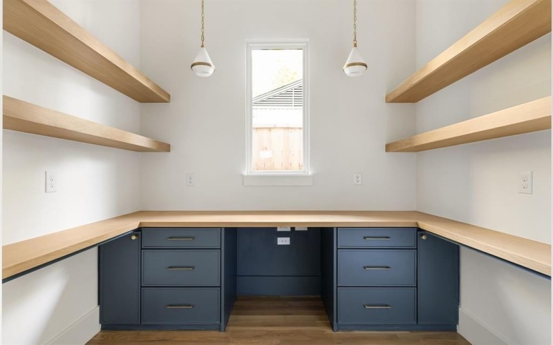 8926 San Benito Way, Dallas, TX 75218, 4 Bedrooms Bedrooms, ,3 BathroomsBathrooms,Residential,For Sale,8926 San Benito Way,0,21110328