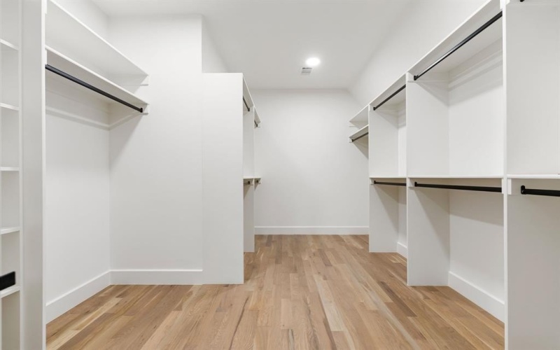 8926 San Benito Way, Dallas, TX 75218, 4 Bedrooms Bedrooms, ,3 BathroomsBathrooms,Residential,For Sale,8926 San Benito Way,0,21110328