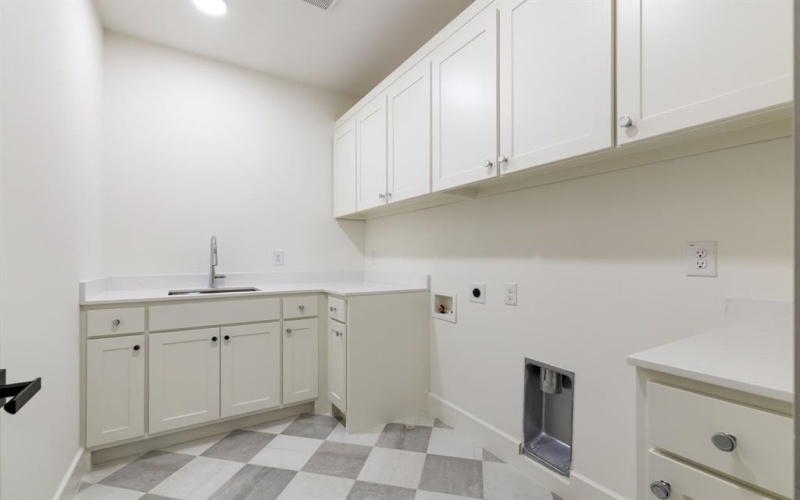 8926 San Benito Way, Dallas, TX 75218, 4 Bedrooms Bedrooms, ,3 BathroomsBathrooms,Residential,For Sale,8926 San Benito Way,0,21110328