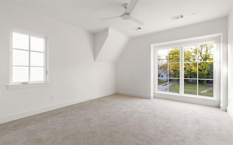 8926 San Benito Way, Dallas, TX 75218, 4 Bedrooms Bedrooms, ,3 BathroomsBathrooms,Residential,For Sale,8926 San Benito Way,0,21110328