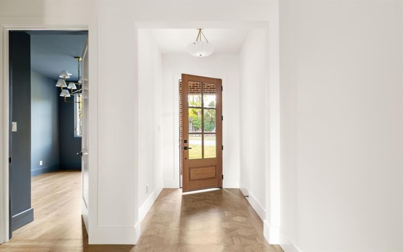 8926 San Benito Way, Dallas, TX 75218, 4 Bedrooms Bedrooms, ,3 BathroomsBathrooms,Residential,For Sale,8926 San Benito Way,0,21110328