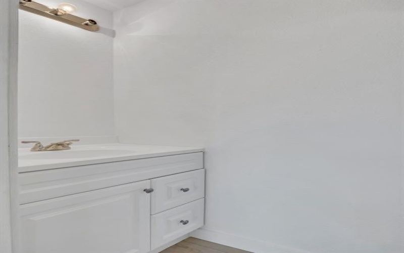 7305 Charbonneau Road, Lake Worth, TX 76135, 4 Habitaciones Habitaciones , ,2 BañosBaños,Residential,En Venta,7305 Charbonneau Road,0,21110429