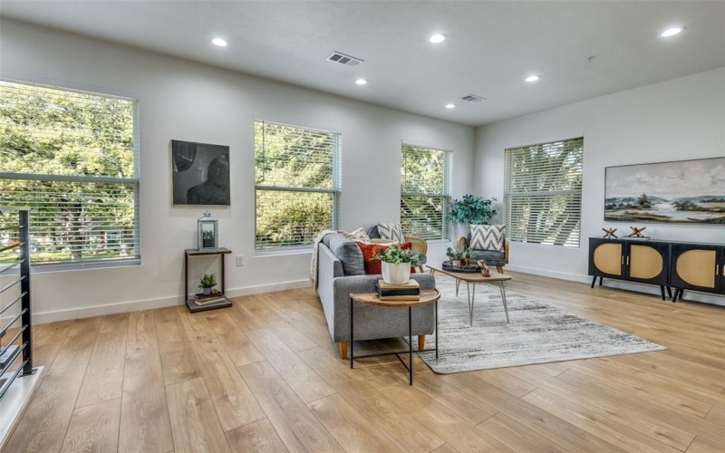 504 S Oconnor Road, Irving, TX 75060, 4 Habitaciones Habitaciones , ,5 BañosBaños,Residential,En Venta,504 S Oconnor Road,0,21110628