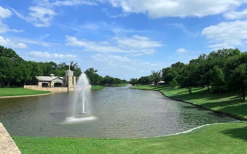 504 S Oconnor Road, Irving, TX 75060, 4 Habitaciones Habitaciones , ,5 BañosBaños,Residential,En Venta,504 S Oconnor Road,0,21110628