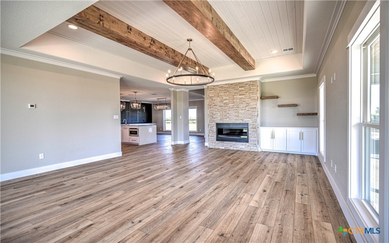 8186 S Lone Star Parkway, Moody, TX 76557, 6 Bedrooms Bedrooms, ,5 BathroomsBathrooms,Residential,For Sale,8186 S Lone Star Parkway,0,597889