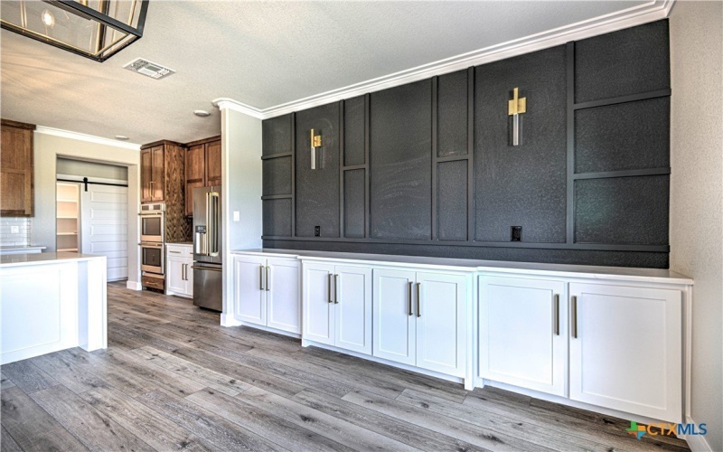 8186 S Lone Star Parkway, Moody, TX 76557, 6 Bedrooms Bedrooms, ,5 BathroomsBathrooms,Residential,For Sale,8186 S Lone Star Parkway,0,597889