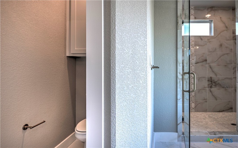 8186 S Lone Star Parkway, Moody, TX 76557, 6 Bedrooms Bedrooms, ,5 BathroomsBathrooms,Residential,For Sale,8186 S Lone Star Parkway,0,597889