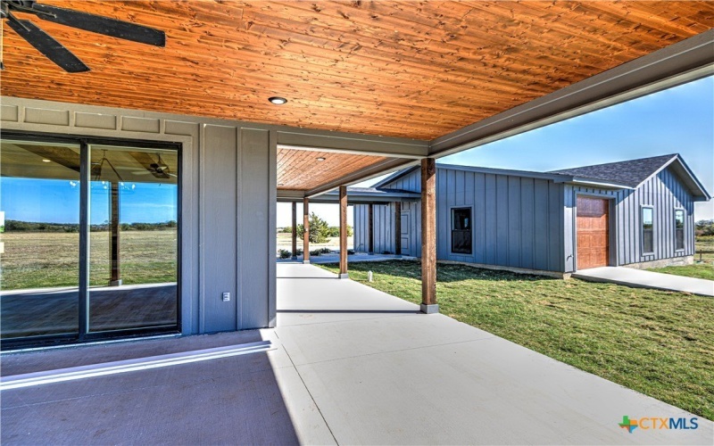 8186 S Lone Star Parkway, Moody, TX 76557, 6 Bedrooms Bedrooms, ,5 BathroomsBathrooms,Residential,For Sale,8186 S Lone Star Parkway,0,597889