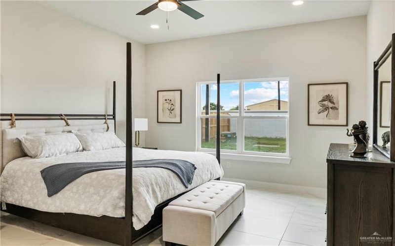 2404 Zinnia Street, Weslaco, TX 78599, 3 Bedrooms Bedrooms, ,2 BathroomsBathrooms,Residential,For Sale,2404 Zinnia Street,0,485902