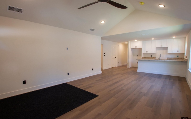 1108 Park St, Tyler, TX 75702, 3 Bedrooms Bedrooms, ,2 BathroomsBathrooms,Residential,For Sale,1108 Park St,0,25016646