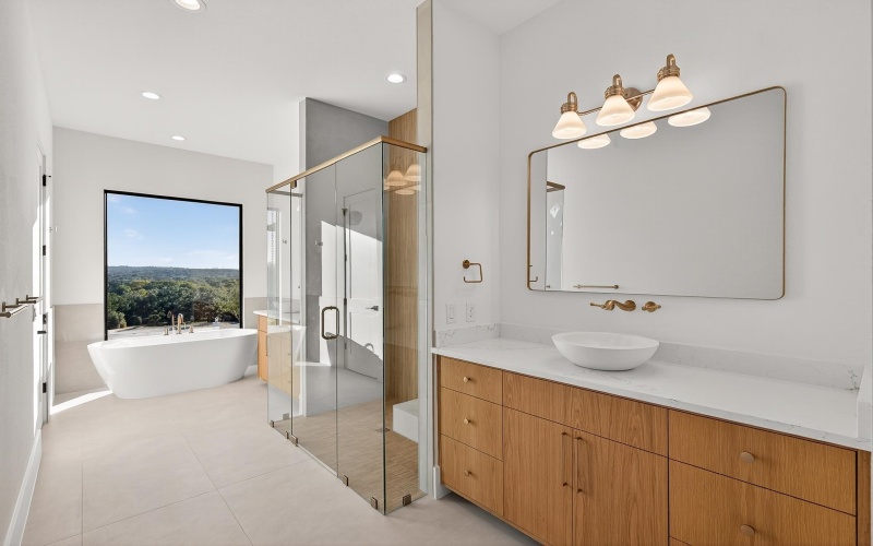 400 Emerald Way, Horseshoe Bay, TX 78657, 5 Habitaciones Habitaciones , ,5 BañosBaños,Residential,En Venta,400 Emerald Way,0,175692