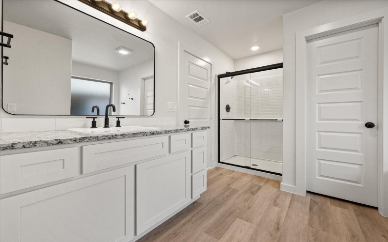 3013 138th Place, Lubbock, TX 79423, 3 Habitaciones Habitaciones , ,2 BañosBaños,Residential,En Venta,3013 138th Place,0,202563082