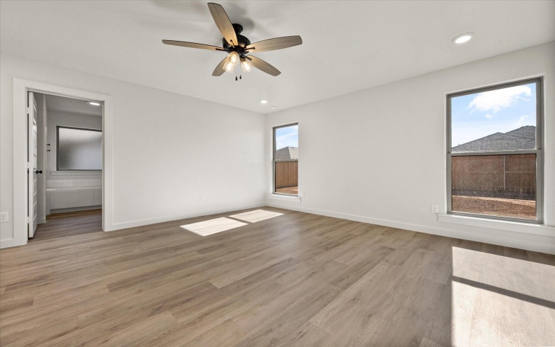 3013 138th Place, Lubbock, TX 79423, 3 Habitaciones Habitaciones , ,2 BañosBaños,Residential,En Venta,3013 138th Place,0,202563082