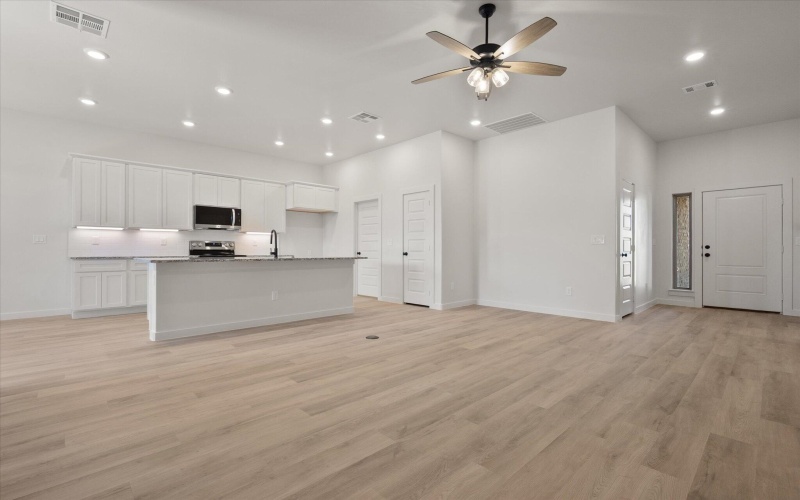 3013 138th Place, Lubbock, TX 79423, 3 Habitaciones Habitaciones , ,2 BañosBaños,Residential,En Venta,3013 138th Place,0,202563082