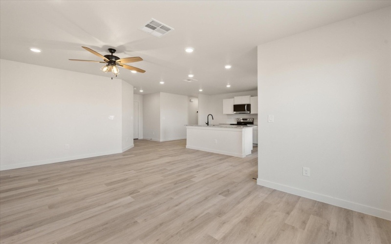 6309 Volney Avenue, Lubbock, TX 79407, 3 Bedrooms Bedrooms, ,2 BathroomsBathrooms,Residential,For Sale,6309 Volney Avenue,0,202563083