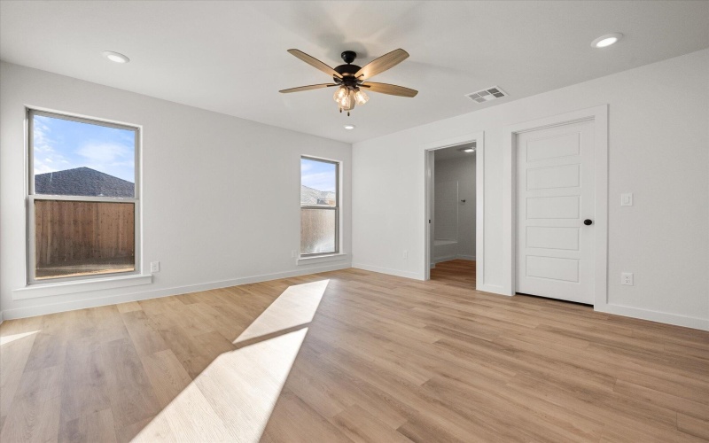 7217 7th Street, Lubbock, TX 79416, 3 Bedrooms Bedrooms, ,2 BathroomsBathrooms,Residential,For Sale,7217 7th Street,0,202563085