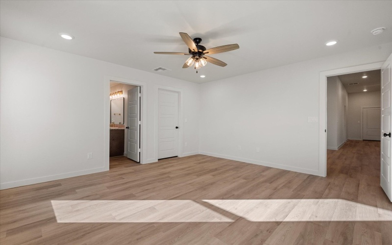 7217 7th Street, Lubbock, TX 79416, 3 Bedrooms Bedrooms, ,2 BathroomsBathrooms,Residential,For Sale,7217 7th Street,0,202563085