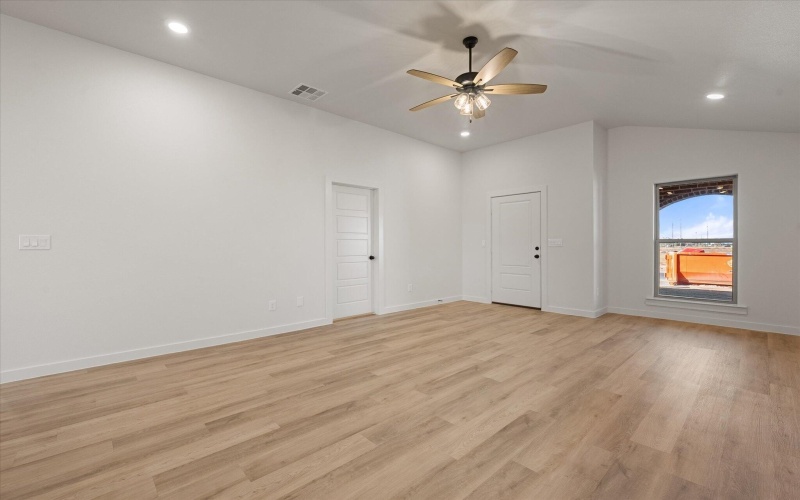 7217 7th Street, Lubbock, TX 79416, 3 Bedrooms Bedrooms, ,2 BathroomsBathrooms,Residential,For Sale,7217 7th Street,0,202563085