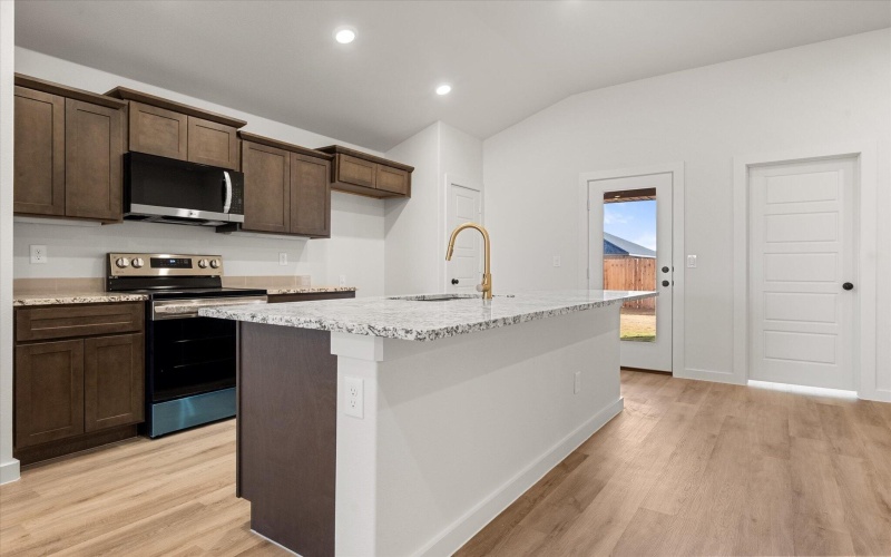 7217 7th Street, Lubbock, TX 79416, 3 Bedrooms Bedrooms, ,2 BathroomsBathrooms,Residential,For Sale,7217 7th Street,0,202563085