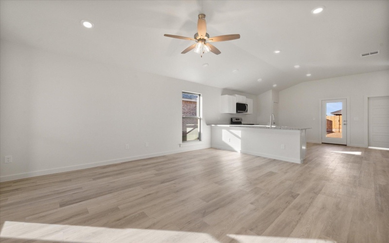 7204 8th Street, Lubbock, TX 79416, 3 Bedrooms Bedrooms, ,2 BathroomsBathrooms,Residential,For Sale,7204 8th Street,0,202563086