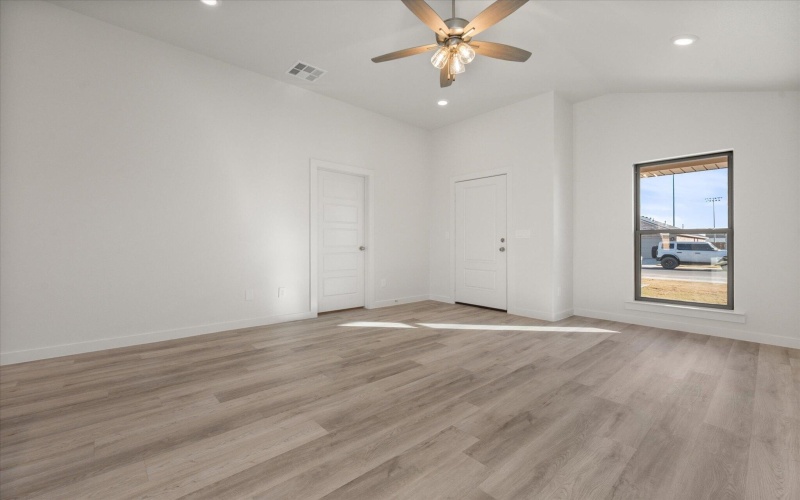 7204 8th Street, Lubbock, TX 79416, 3 Bedrooms Bedrooms, ,2 BathroomsBathrooms,Residential,For Sale,7204 8th Street,0,202563086