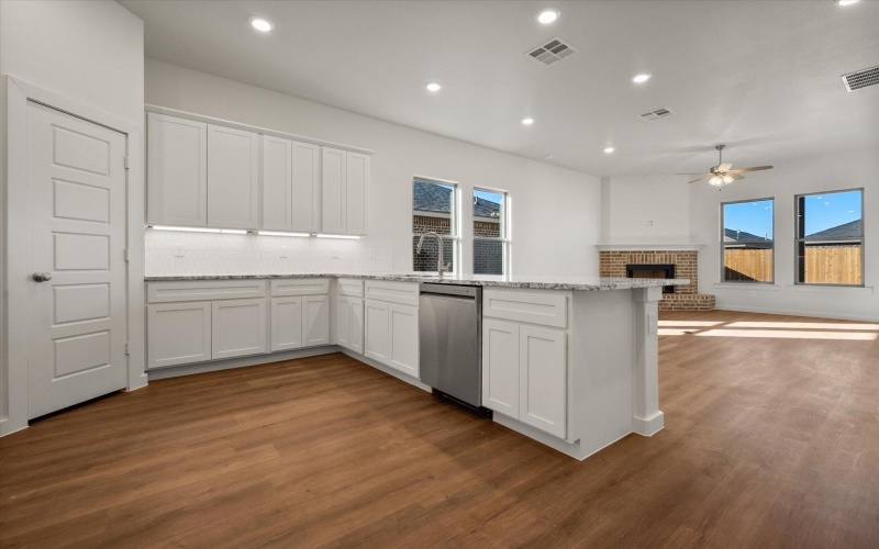 7202 8th Street, Lubbock, TX 79416, 3 Habitaciones Habitaciones , ,2 BañosBaños,Residential,En Venta,7202 8th Street,0,202563087