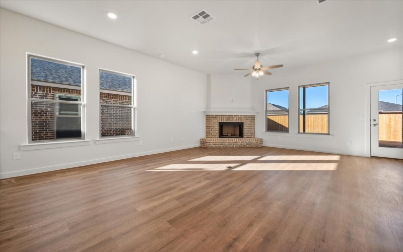 7202 8th Street, Lubbock, TX 79416, 3 Habitaciones Habitaciones , ,2 BañosBaños,Residential,En Venta,7202 8th Street,0,202563087