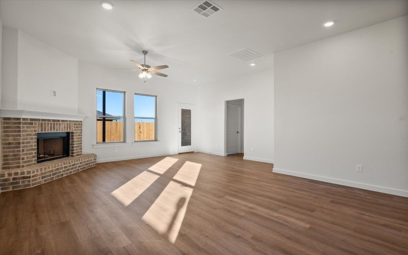 7202 8th Street, Lubbock, TX 79416, 3 Habitaciones Habitaciones , ,2 BañosBaños,Residential,En Venta,7202 8th Street,0,202563087