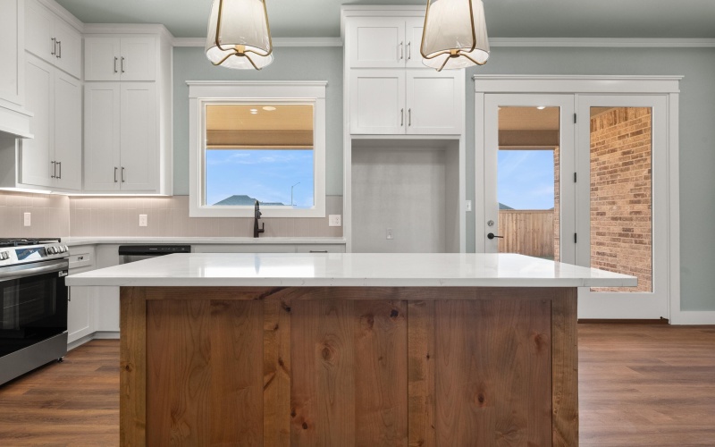 1121 N 6th Street, Wolfforth, TX 79382, 4 Bedrooms Bedrooms, ,2 BathroomsBathrooms,Residential,For Sale,1121 N 6th Street,0,202563089