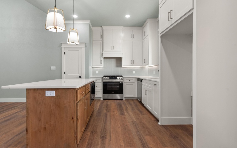 1121 N 6th Street, Wolfforth, TX 79382, 4 Bedrooms Bedrooms, ,2 BathroomsBathrooms,Residential,For Sale,1121 N 6th Street,0,202563089