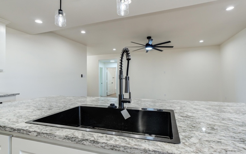 901 E Fordham Street, Lubbock, TX 79403, 3 Bedrooms Bedrooms, ,2 BathroomsBathrooms,Residential,For Sale,901 E Fordham Street,0,202563091