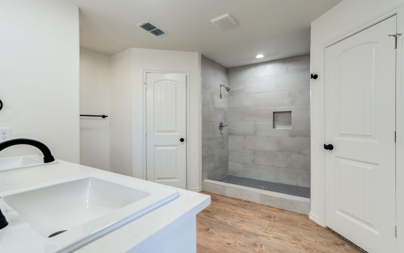 901 E Fordham Street, Lubbock, TX 79403, 3 Bedrooms Bedrooms, ,2 BathroomsBathrooms,Residential,For Sale,901 E Fordham Street,0,202563091