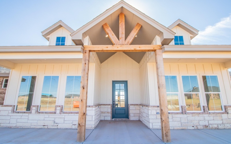 1009 County Rd 7715, Lubbock, TX 79423, 4 Bedrooms Bedrooms, ,3 BathroomsBathrooms,Residential,For Sale,1009 County Rd 7715,0,202563120