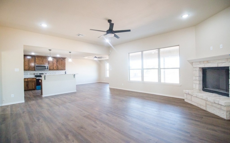 5405 Coral Way, San Angelo, TX 76904, 3 Bedrooms Bedrooms, ,2 BathroomsBathrooms,Residential,For Sale,5405 Coral Way,0,129781