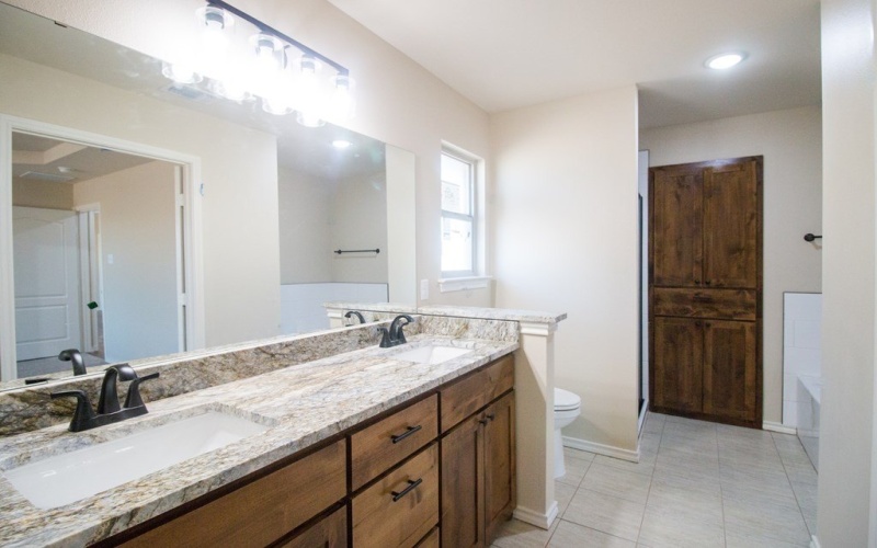 5405 Coral Way, San Angelo, TX 76904, 3 Bedrooms Bedrooms, ,2 BathroomsBathrooms,Residential,For Sale,5405 Coral Way,0,129781