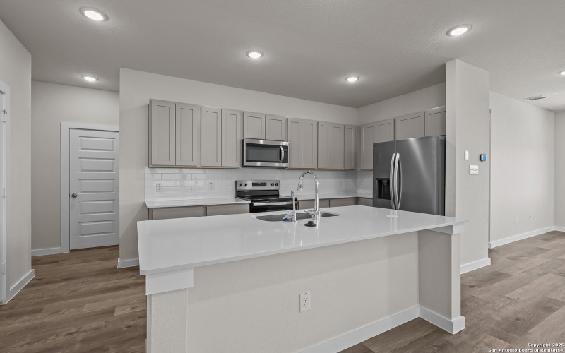 2522 Rambo Drive, San Antonio, TX 78224, 4 Habitaciones Habitaciones , ,2 BañosBaños,Residential,En Venta,2522 Rambo Drive,0,1891247