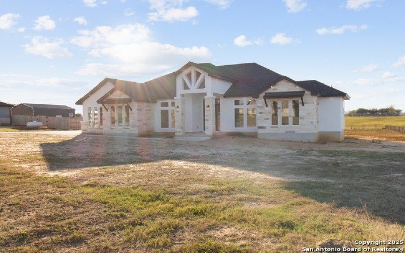 116 Western Way, Adkins, TX 78101, 4 Bedrooms Bedrooms, ,3 BathroomsBathrooms,Residential,For Sale,116 Western Way,0,1922901